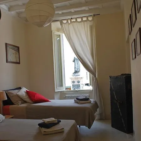 Piazza Farnese Appartement